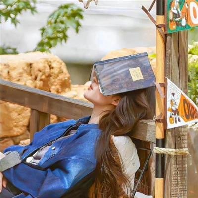 机场直击：过气明星官宣恋情引爆服务器，三天三夜最新进展
